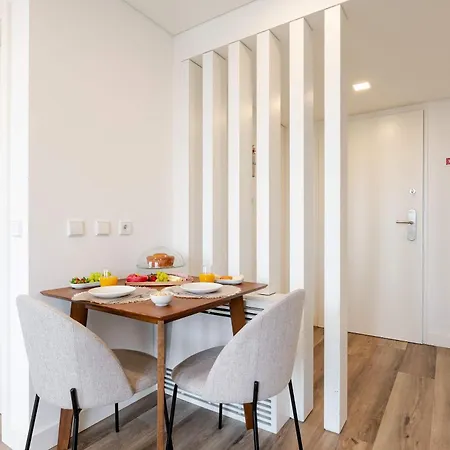 Stylish Flat Near The Douro River By Hostwise * ヴィラ・ノヴァ・デ・ガイア