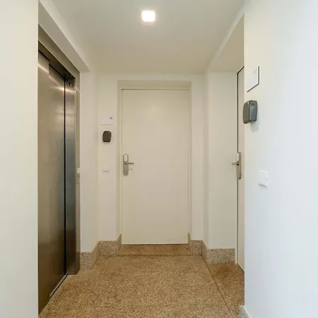 アパート Stylish Flat Near The Douro River By Hostwise ヴィラ・ノヴァ・デ・ガイア